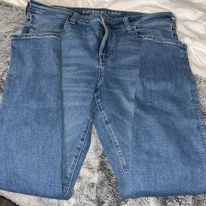 American Eagle High Rise next level stretch blue jeans size 14